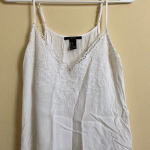 White lace cropped tank